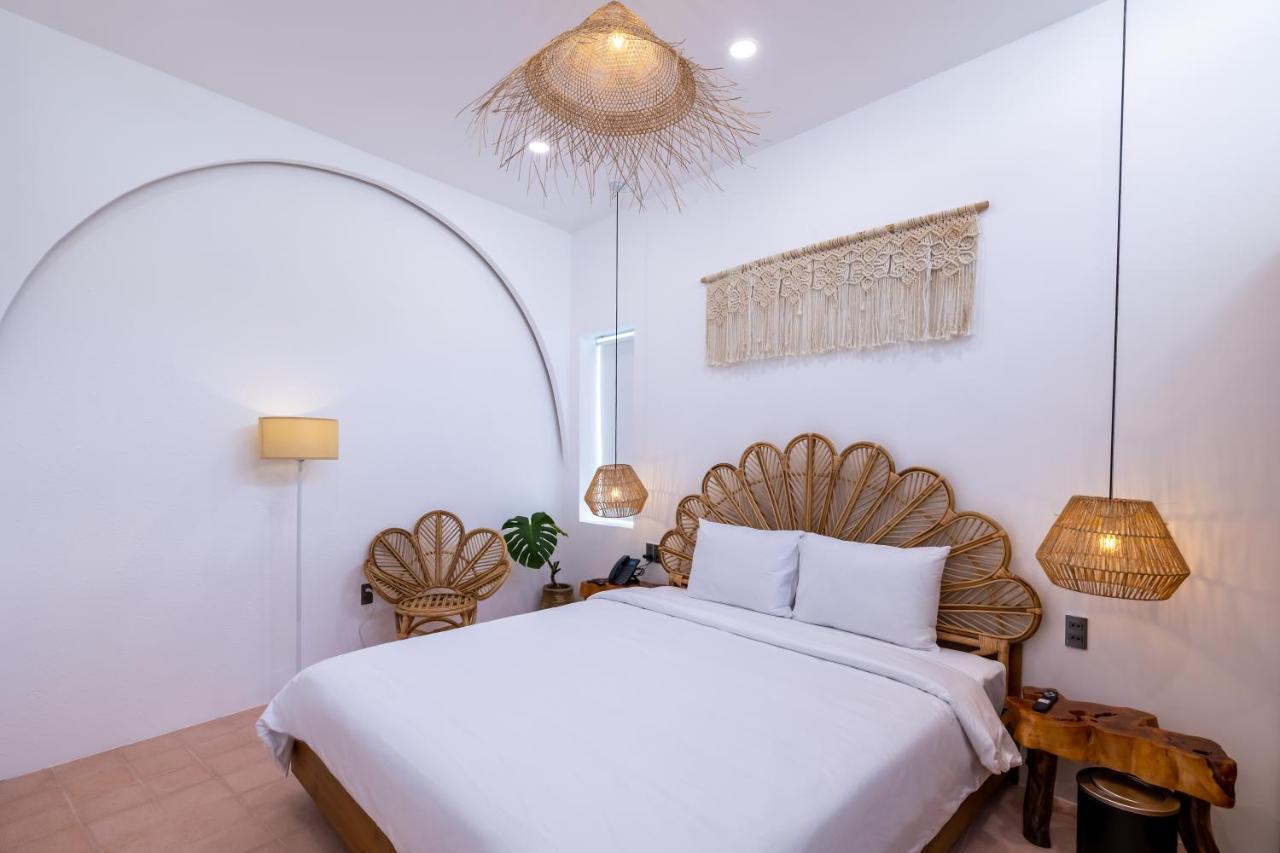 Pisces Hotel Hue Zewnętrze zdjęcie