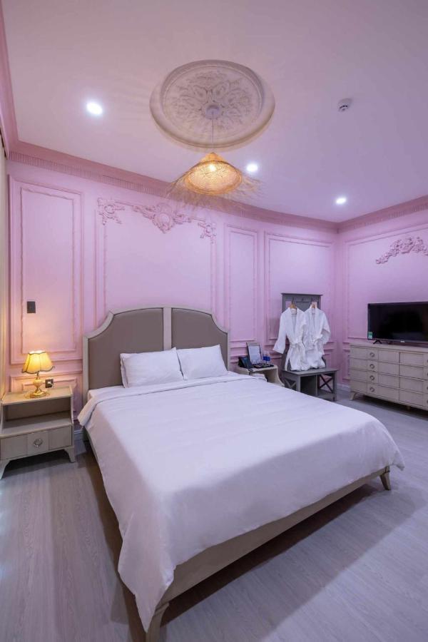 Pisces Hotel Hue Zewnętrze zdjęcie