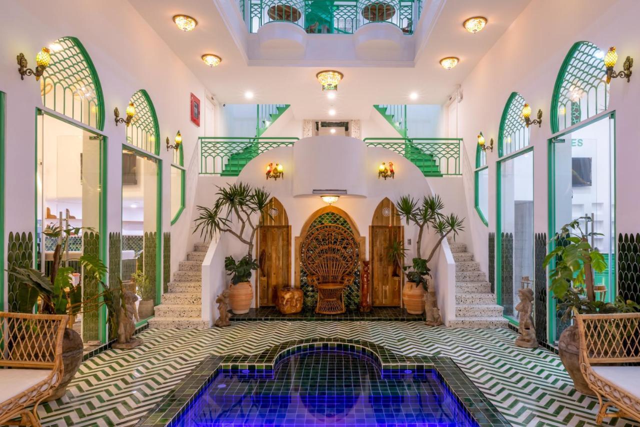 Pisces Hotel Hue Zewnętrze zdjęcie
