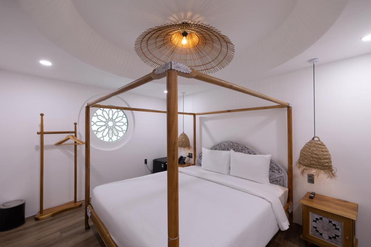 Pisces Hotel Hue Zewnętrze zdjęcie
