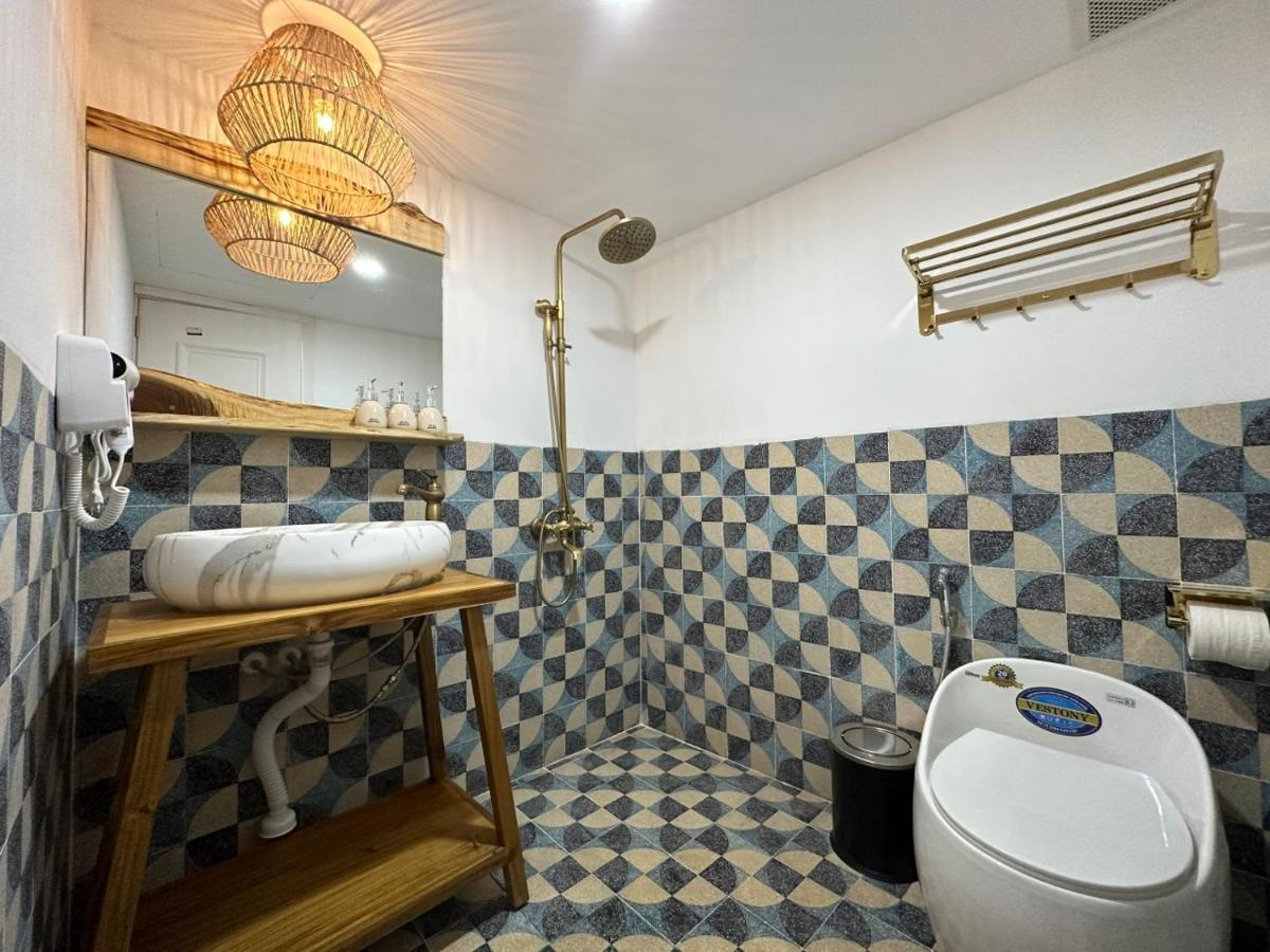 Pisces Hotel Hue Zewnętrze zdjęcie
