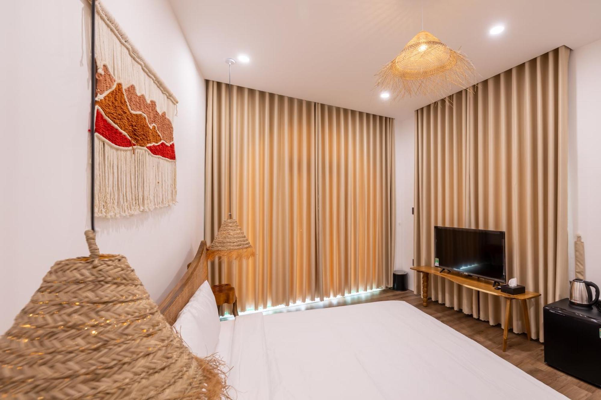 Pisces Hotel Hue Zewnętrze zdjęcie