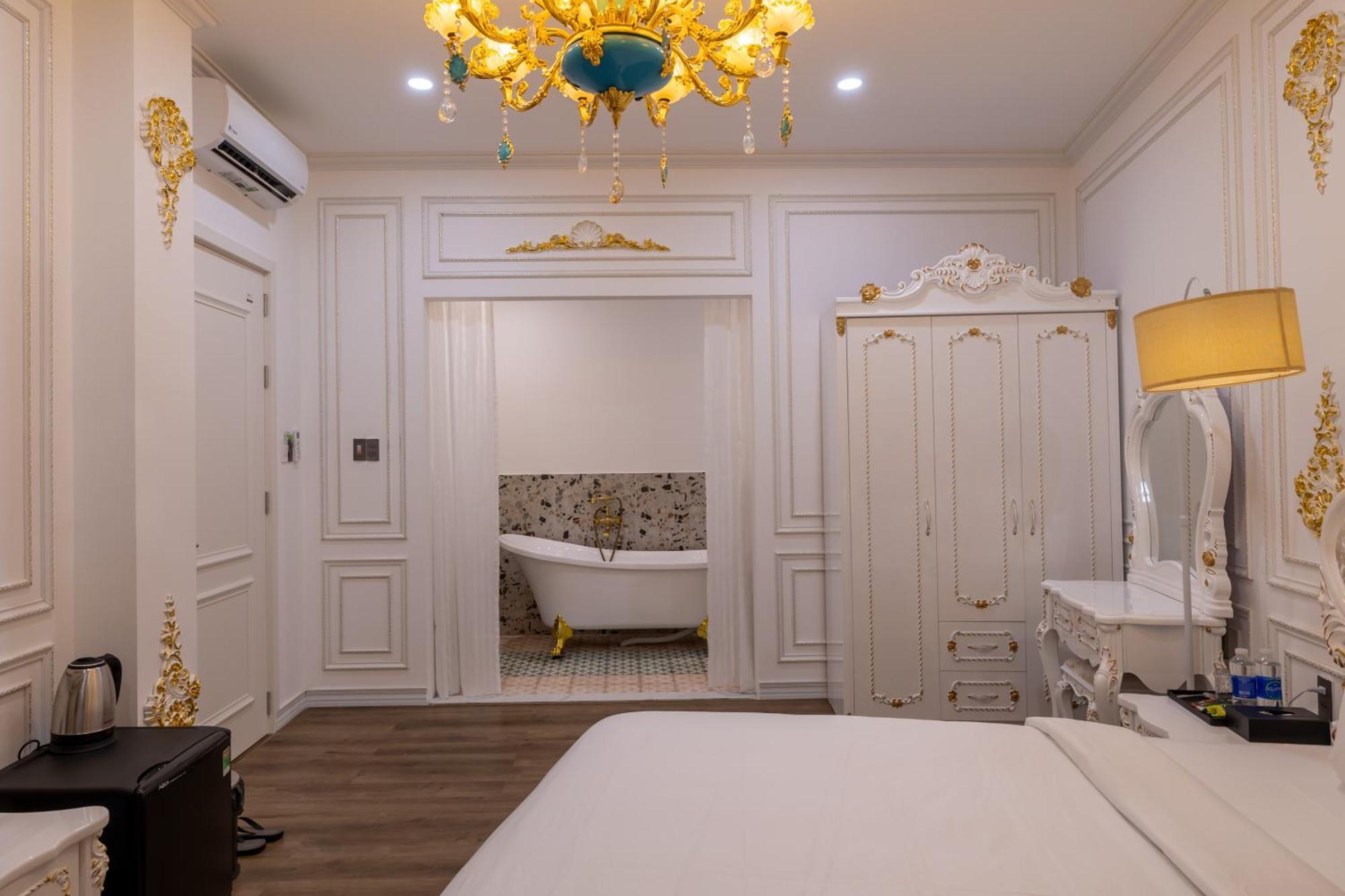 Pisces Hotel Hue Zewnętrze zdjęcie